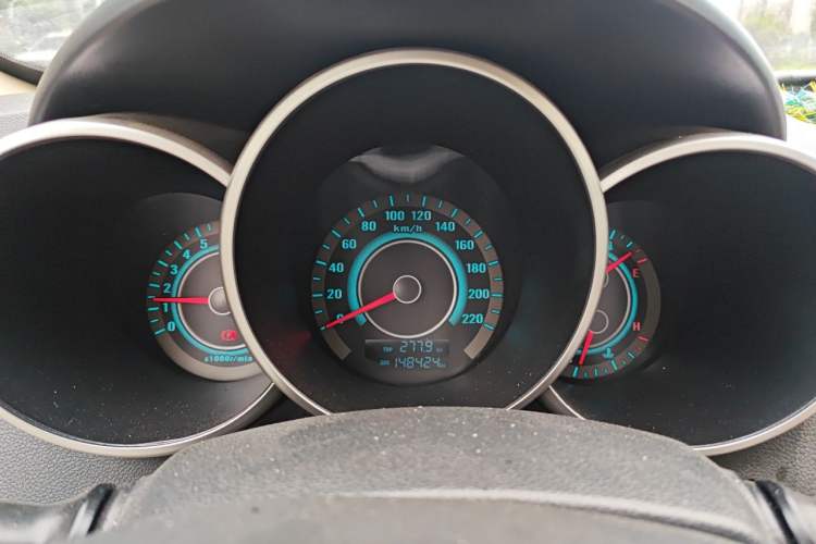 Used CHANGAN Eado 2014 1.6L Manual Luxury Model Instrument Cluster