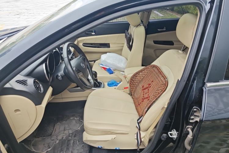 Used CHANGAN Eado 2014 1.6L Manual Elite Version Left Front Seat