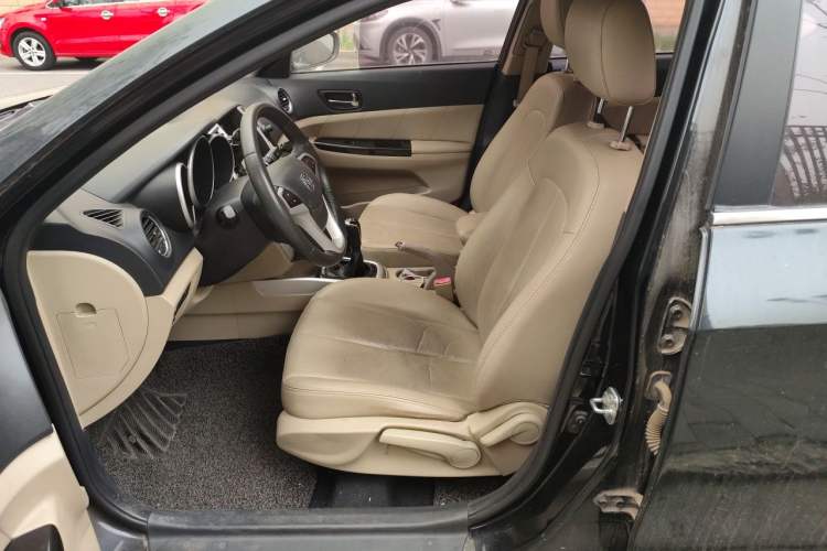 Used CHANGAN Eado 2014 1.6L Manual Luxury Model Left Front Seat