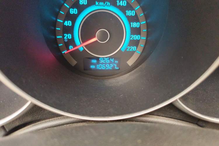 Used CHANGAN Eado 2014 1.6L Manual Luxury Model Odometer Close Up