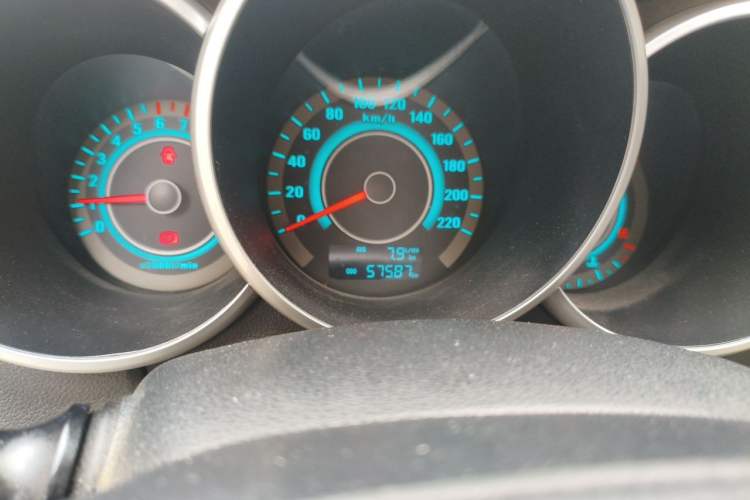 Used CHANGAN Eado 2014 1.6L Manual Luxury Model Odometer Close Up