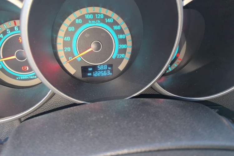 Used CHANGAN Eado 2014 1.6L Manual Luxury Model Odometer Close Up