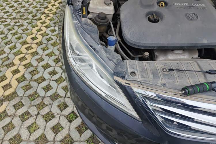 Used CHANGAN Eado 2014 1.6L Manual Elite Version Right Front Headlight