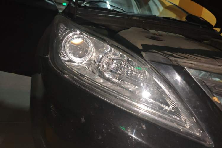 Used CHANGAN Eado 2014 1.6L Manual Luxury Model Right Front Headlight