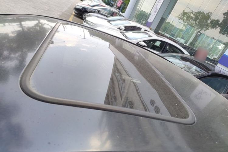 Used CHANGAN Eado 2014 1.6L Manual Luxury Model Roof