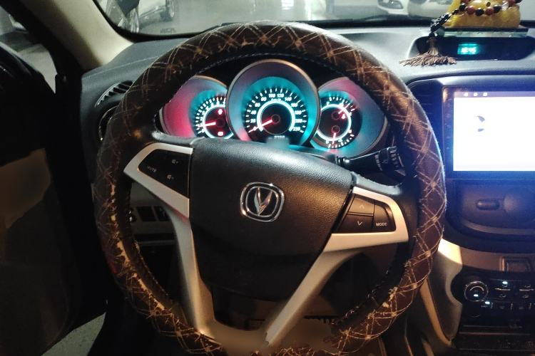Used CHANGAN Eado 2014 1.6L Manual Luxury Model Steering Wheel
