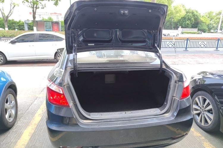 Used CHANGAN Eado 2014 1.6L Manual Luxury Model Trunk