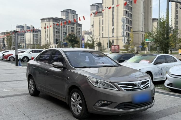 Used CHANGAN Eado 2014 1.6L Manual Luxury Model Exterior 2