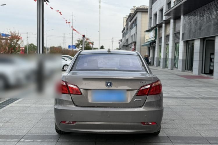 Used CHANGAN Eado 2014 1.6L Manual Luxury Model Exterior 4
