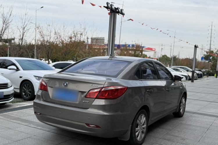 Used CHANGAN Eado 2014 1.6L Manual Luxury Model Exterior 5