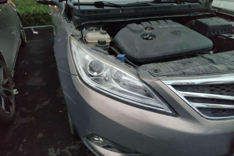 Used CHANGAN Eado 2014 1.6L Manual Luxury Model Right Front Headlight
