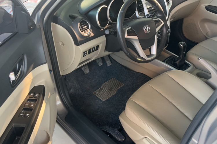 Used CHANGAN Eado 2014 1.6L Manual Luxury Model Headliner