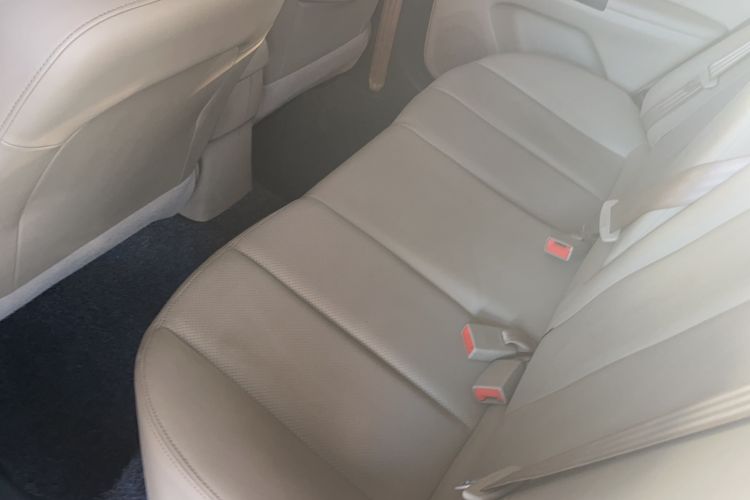 Used CHANGAN Eado 2014 1.6L Manual Luxury Model Interior 1