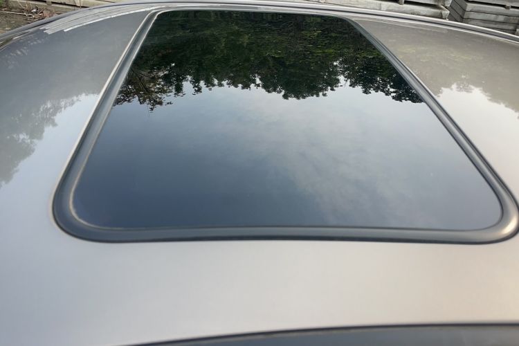 Used CHANGAN Eado 2014 1.6L Manual Luxury Model Roof