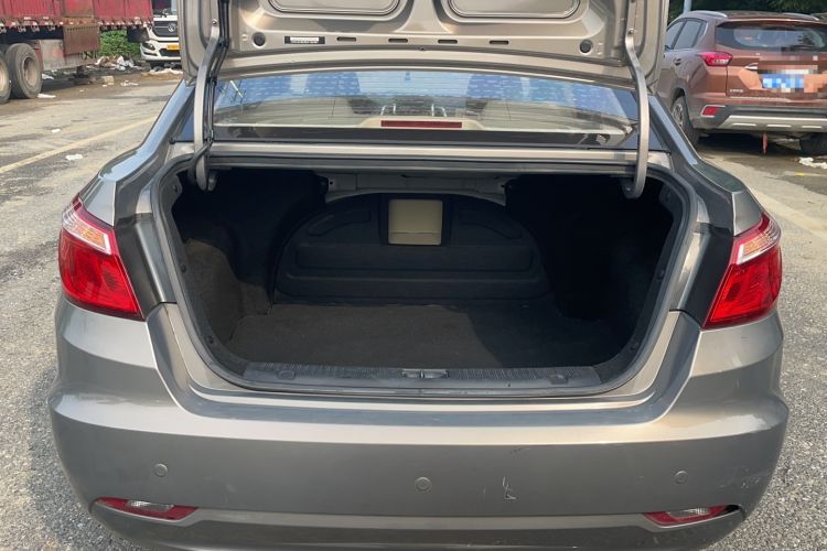 Used CHANGAN Eado 2014 1.6L Manual Luxury Model Trunk