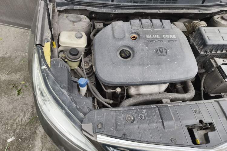 Used CHANGAN Eado 2014 1.6L Manual Luxury Model Engine Bay Right