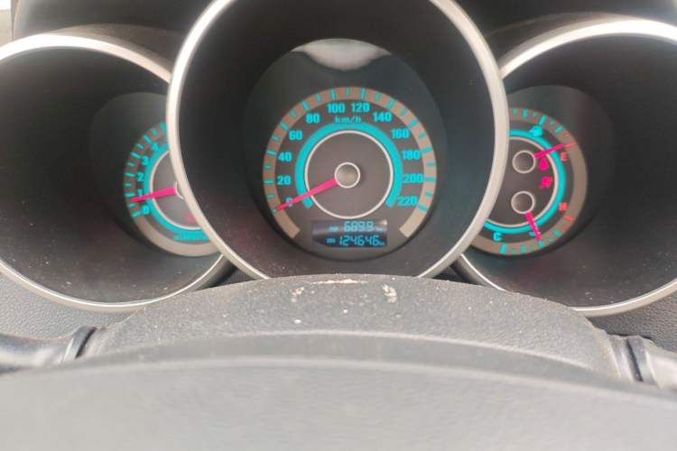 Used CHANGAN Eado 2014 1.6L Manual Luxury Model Odometer Close Up