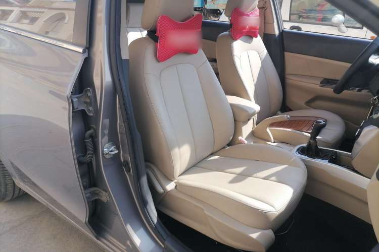 Used CHANGAN Eado 2014 1.6L Manual Luxury Model Right Front Seat