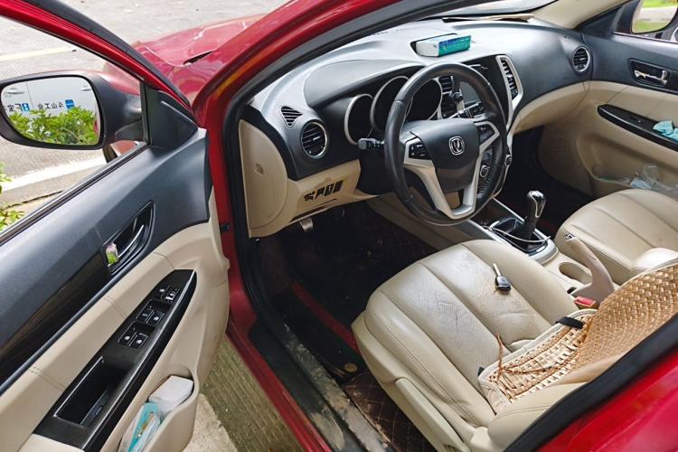Used CHANGAN Eado 2014 1.6L Manual Luxury Model Driver Seat