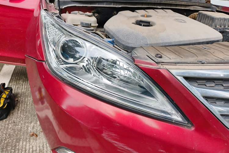 Used CHANGAN Eado 2014 1.6L Manual Luxury Model Right Front Headlight