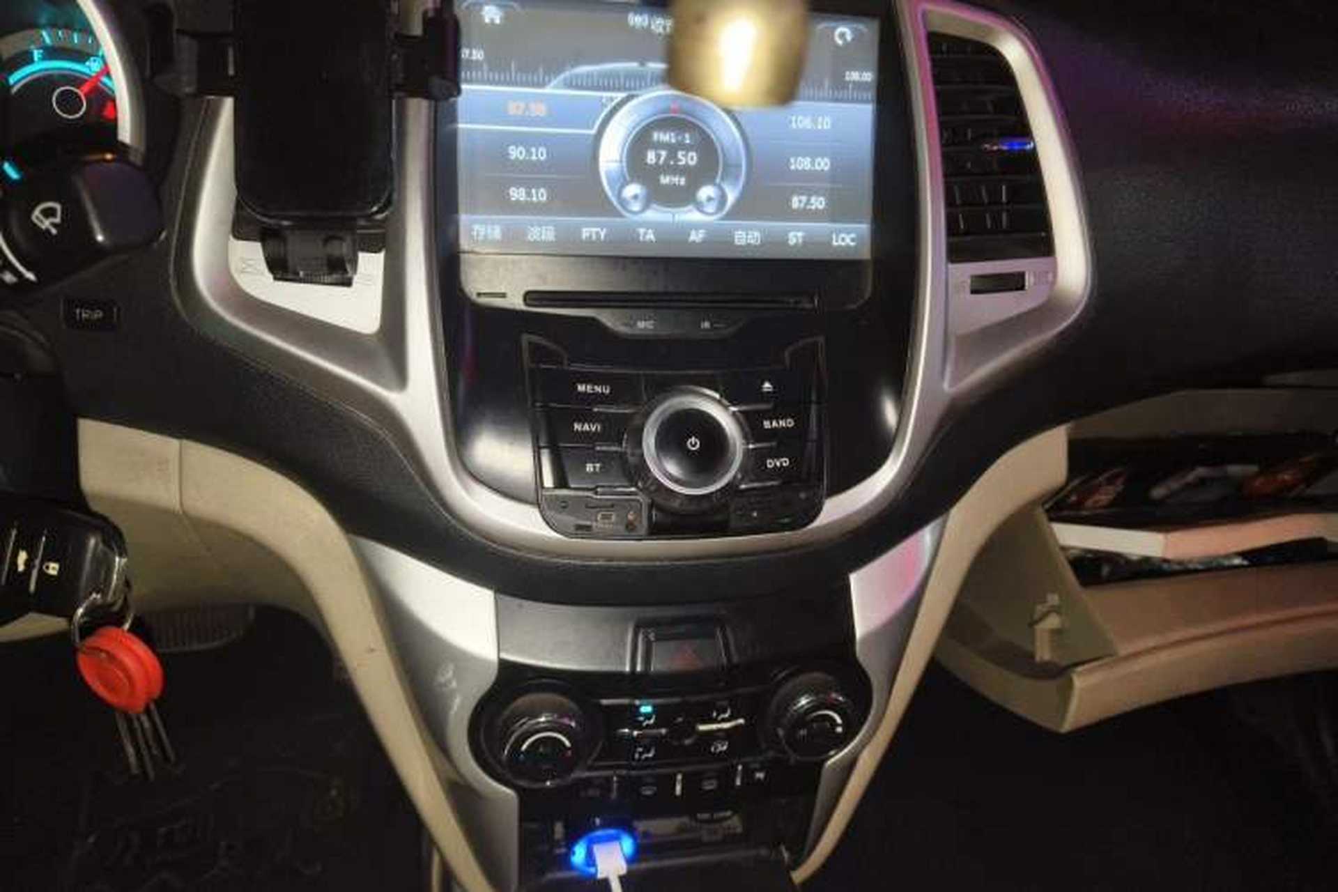 Used CHANGAN Eado 2014 1.6L Automatic Prestige Model Audio And AC Panel
