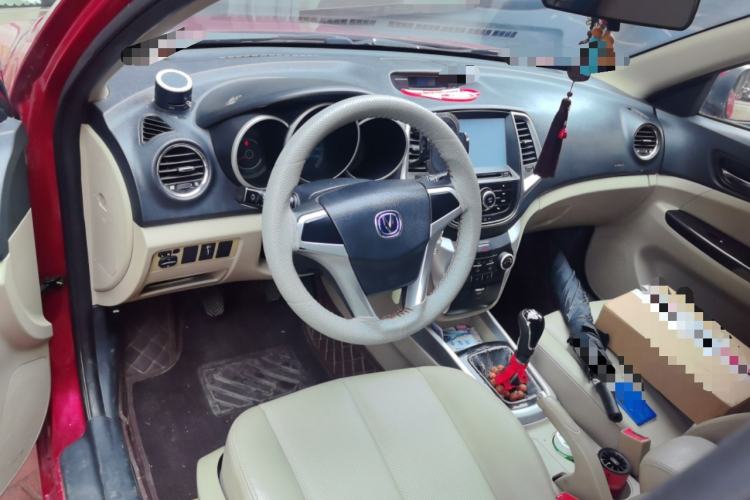 Used CHANGAN Eado 2014 1.6L Manual Elite Version Center Console