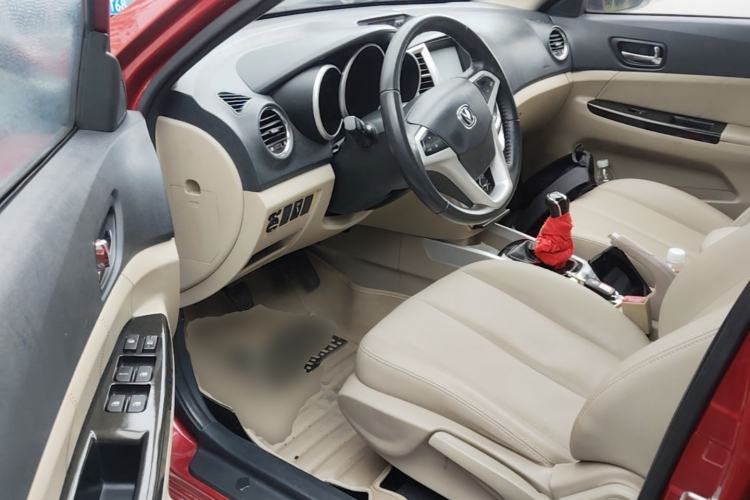 Used CHANGAN Eado 2014 1.6L Manual Luxury Model Driver Seat