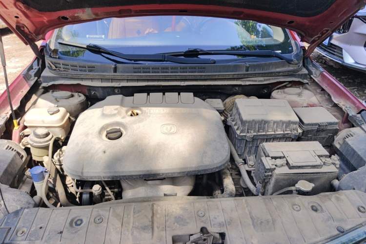 Used CHANGAN Eado 2014 1.6L Manual Elite Version Engine Bay