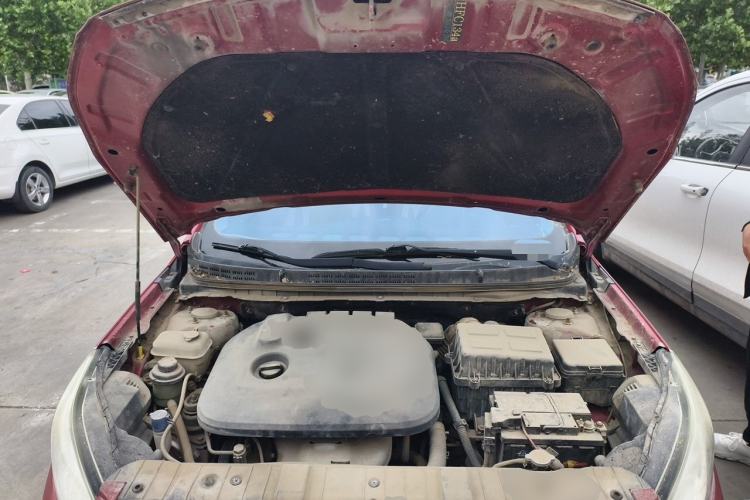 Used CHANGAN Eado 2014 1.6L Manual Luxury Model Engine Bay