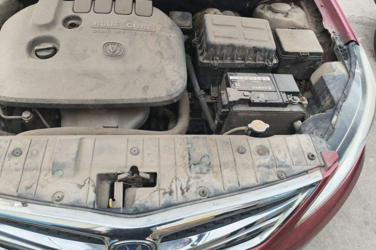 Used CHANGAN Eado 2014 1.6L Manual Luxury Model Engine Bay Left