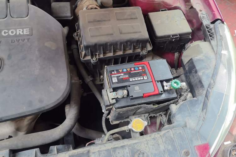 Used CHANGAN Eado 2014 1.6L Manual Elite Version Engine Bay Left