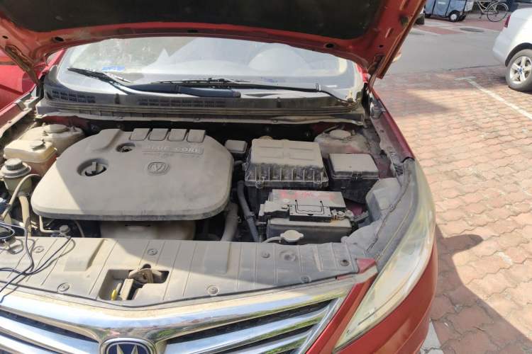 Used CHANGAN Eado 2014 1.6L Manual Luxury Model Engine Bay Left