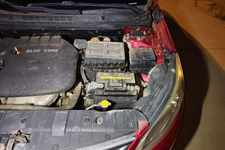 Used CHANGAN Eado 2014 1.6L Manual Luxury Model Engine Bay Left
