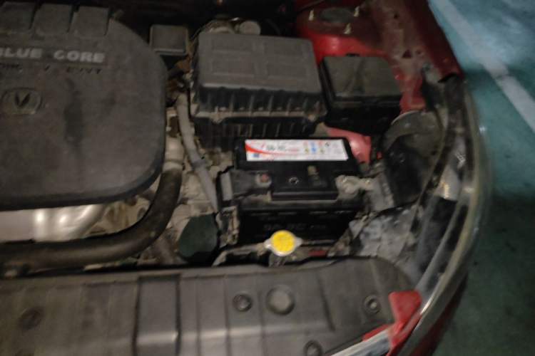 Used CHANGAN Eado 2014 1.6L Manual Luxury Model Engine Bay Left