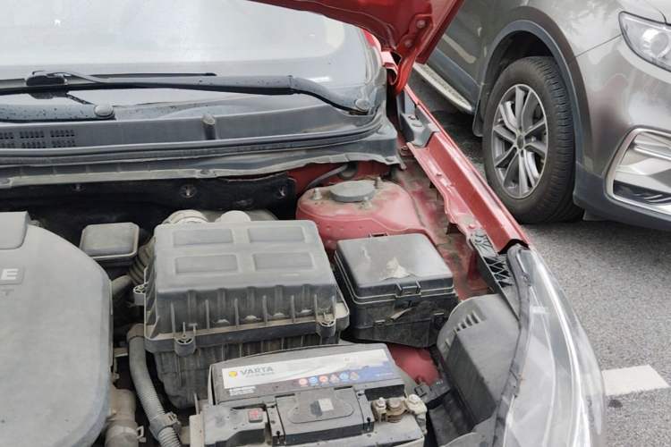 Used CHANGAN Eado 2014 1.6L Manual Luxury Model Engine Bay Left