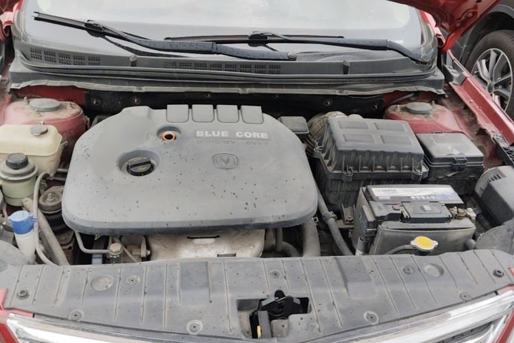 Used CHANGAN Eado 2014 1.6L Manual Luxury Model Engine Bay