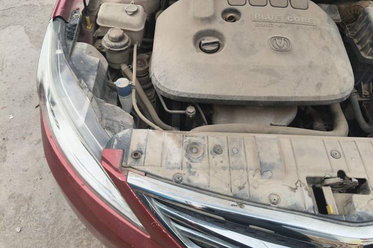 Used CHANGAN Eado 2014 1.6L Manual Luxury Model Engine Bay Right