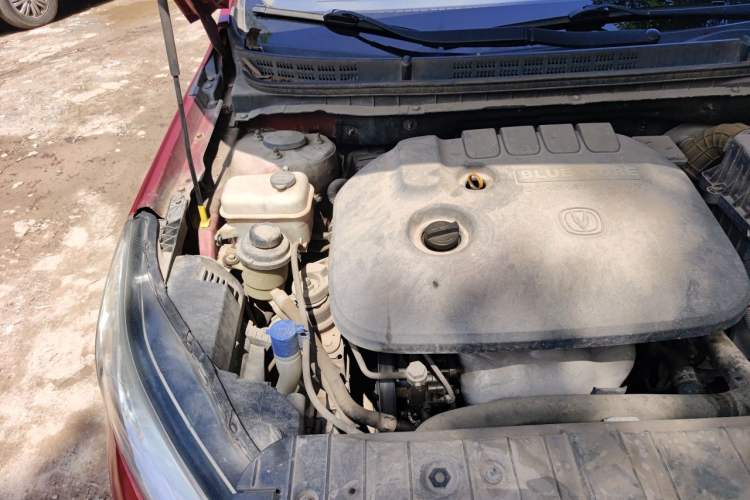Used CHANGAN Eado 2014 1.6L Manual Elite Version Engine Bay Right