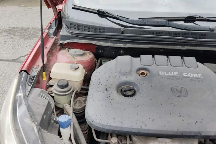 Used CHANGAN Eado 2014 1.6L Manual Luxury Model Engine Bay Right
