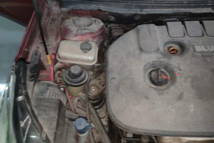 Used CHANGAN Eado 2014 1.6L Manual Luxury Model Engine Bay Right