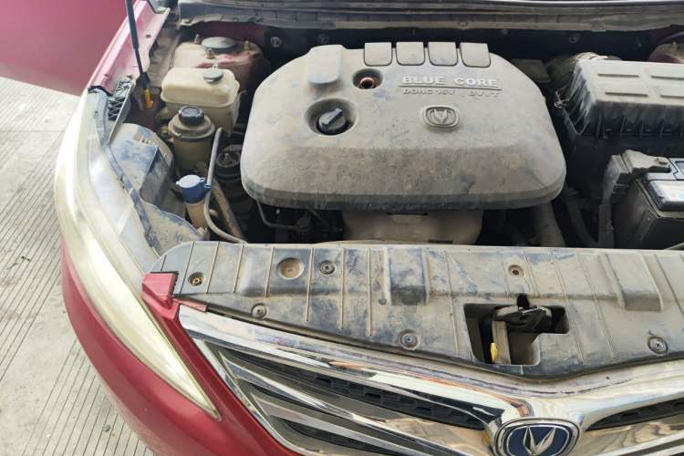 Used CHANGAN Eado 2014 1.6L Manual Luxury Model Engine Bay Right