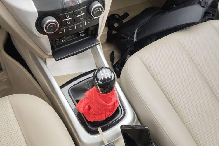 Used CHANGAN Eado 2014 1.6L Manual Luxury Model Gear Lever