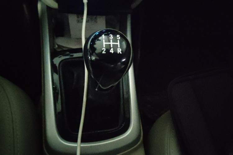 Used CHANGAN Eado 2014 1.6L Manual Luxury Model Gear Lever