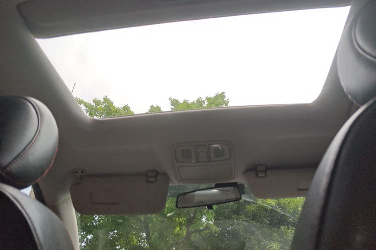 Used CHANGAN Eado 2014 1.6L Automatic Luxury Model Headliner