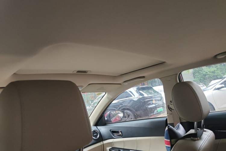 Used CHANGAN Eado 2014 1.6L Automatic Luxury Model Headliner