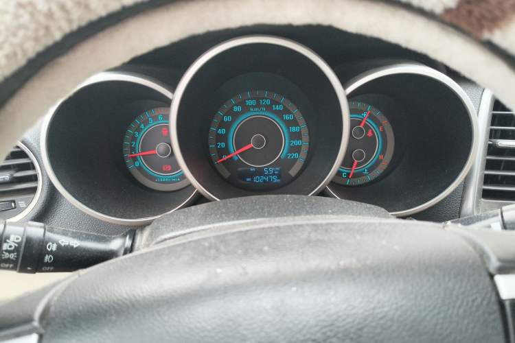 Used CHANGAN Eado 2014 1.6L Manual Luxury Model Instrument Cluster