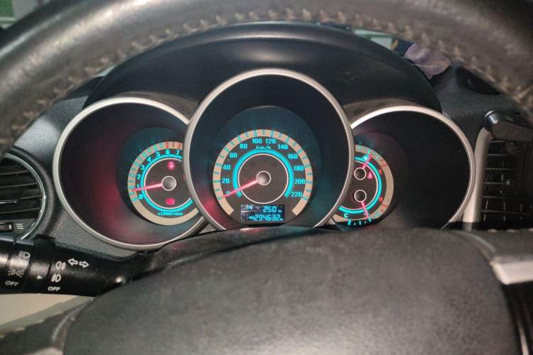Used CHANGAN Eado 2014 1.6L Manual Luxury Model Instrument Cluster