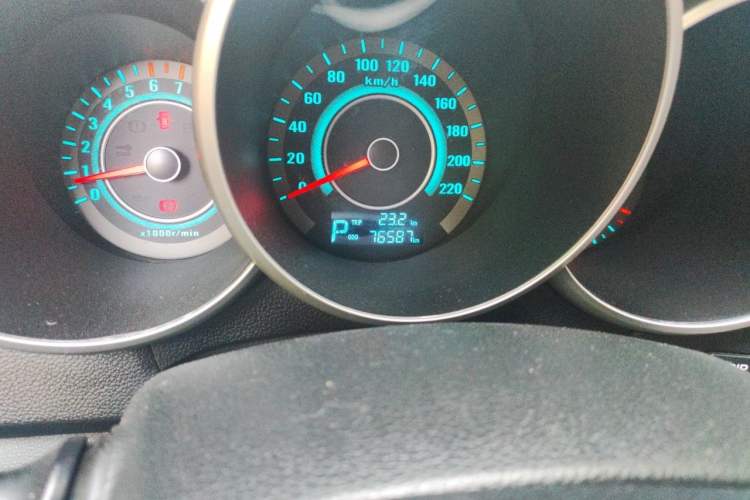 Used CHANGAN Eado 2014 1.6L Automatic Elite Edition Odometer Close Up