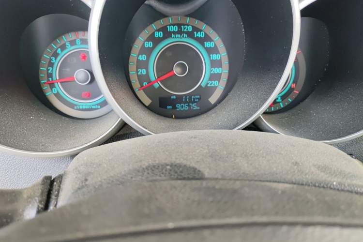 Used CHANGAN Eado 2014 1.6L Manual Luxury Model Odometer Close Up