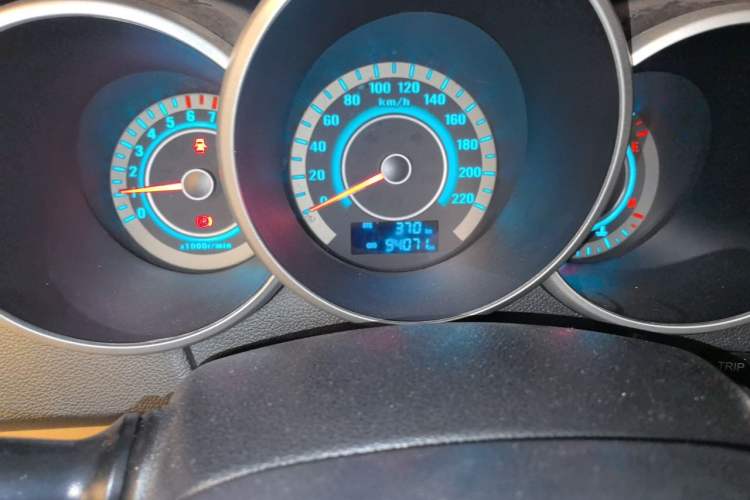 Used CHANGAN Eado 2014 1.6L Manual Luxury Model Odometer Close Up